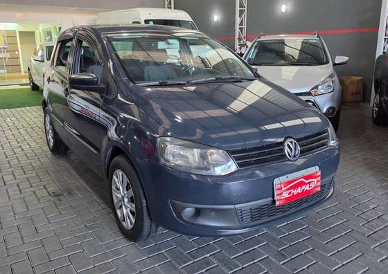 VOLKSWAGEN FOX 1.6 MI 8V FLEX 4P MANUAL VOLKSWAGEN FOX 1.6 MI 8V FLEX 4P MANUAL